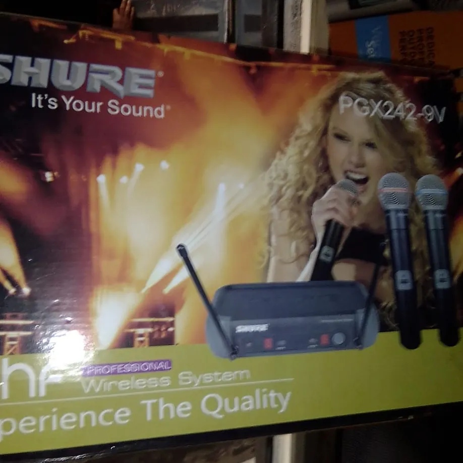 Shure PGX242-9V Professional Wireless System